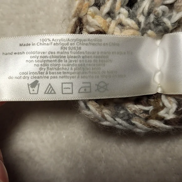 FOSSIL Multicolor  Crochet Beanie With Large, Brown, Felt Flower Accent - Picture 8 of 8